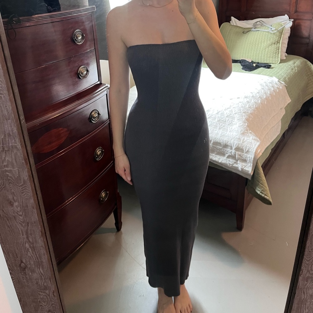 Tiger Mist Strapless Ribbed Maxi Dress in Charcoal
